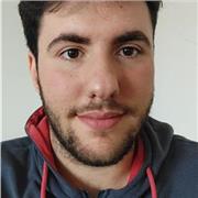 Studente universitario impartisce ripetizioni di informatica per studentx di liceo